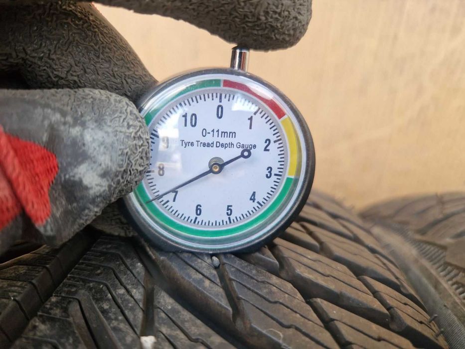 4 Michelin R18 235/60 Зимни гуми  DOT4520