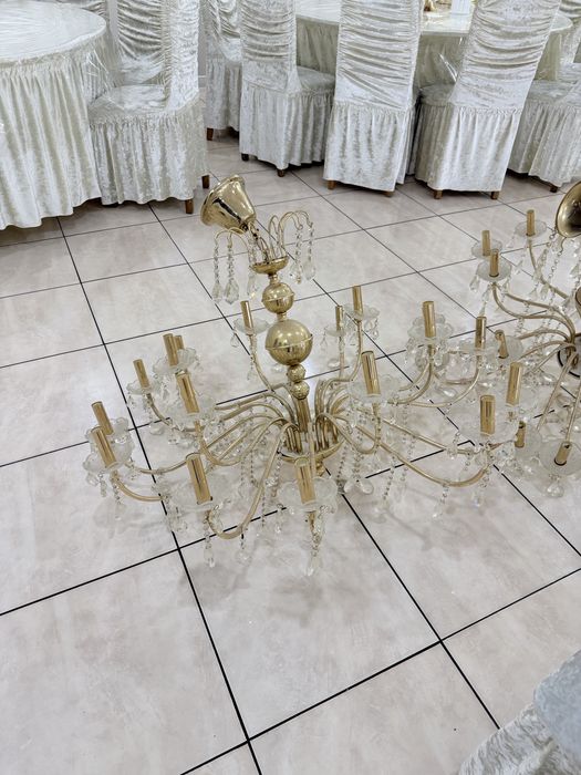 Продам люстры б/у