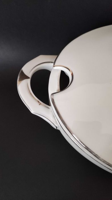 Немски порцеланов супник платинен кант