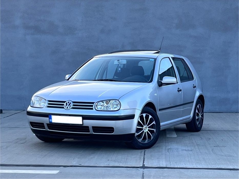 VOLKSWAGEN Golf 2003