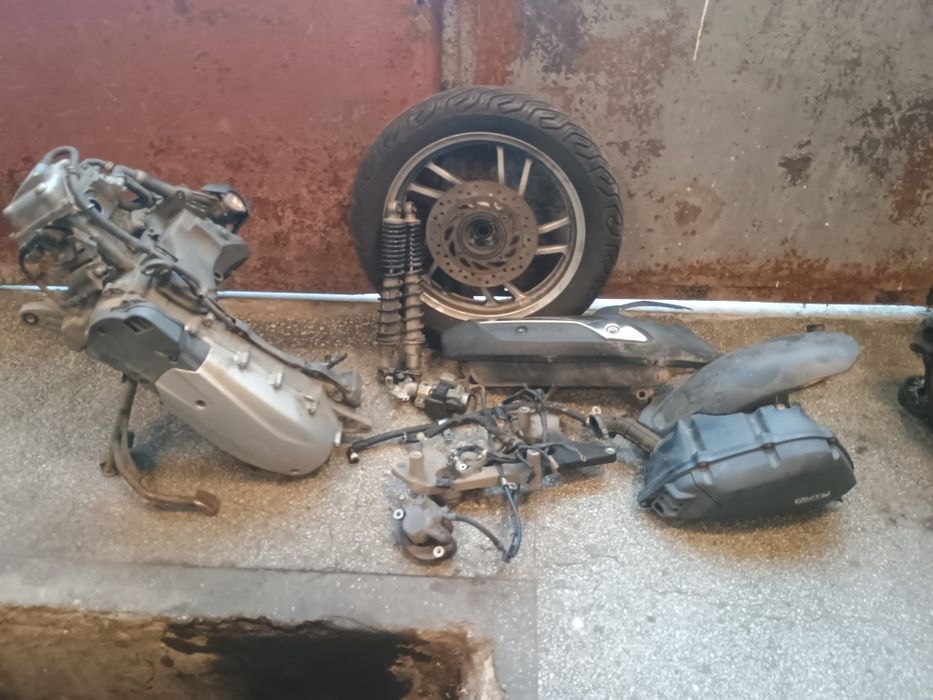 Piese motor Honda sh 150 2013