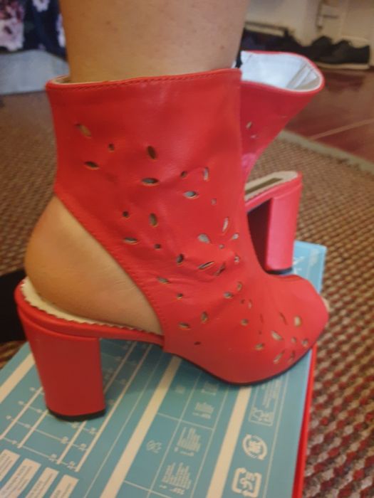 Pantofi piele  făcuți la comandă