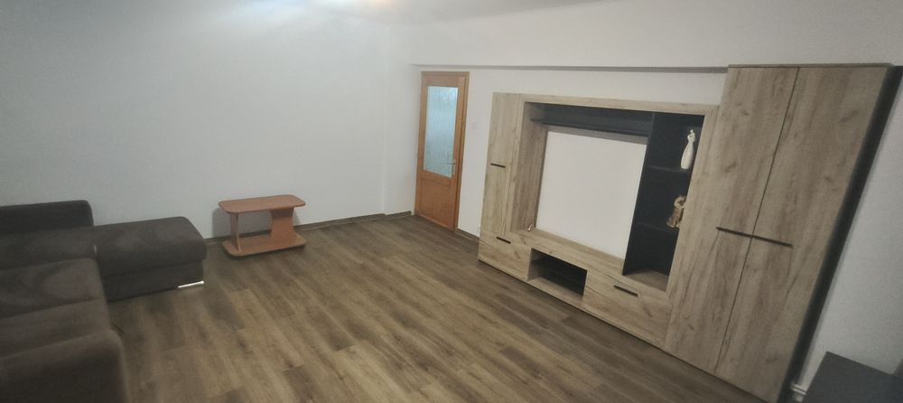 Închiriez apartament 2 camere Tudor Vladimirescu, Pitești