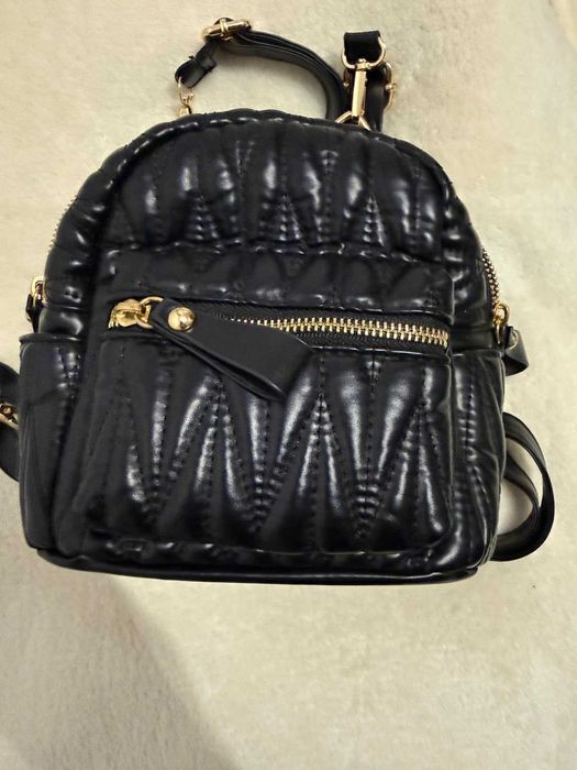 Черна дамска раница