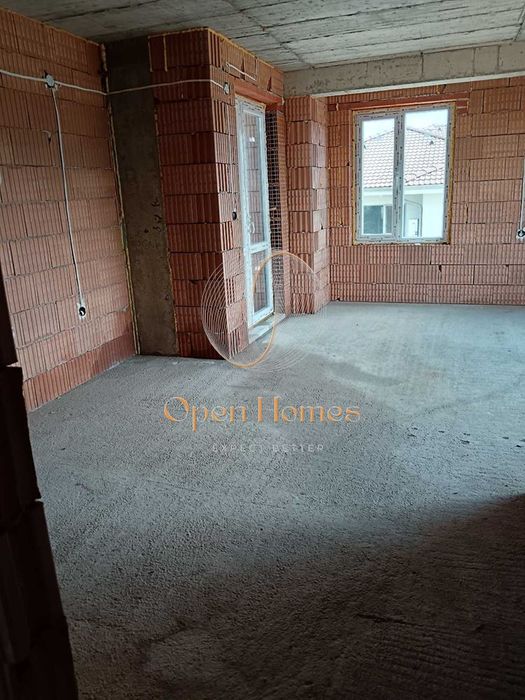 Продава се Двустаен апартамент в Пловдив, Беломорски - 73 кв.м за 1250 €/кв.м - Снимка #1