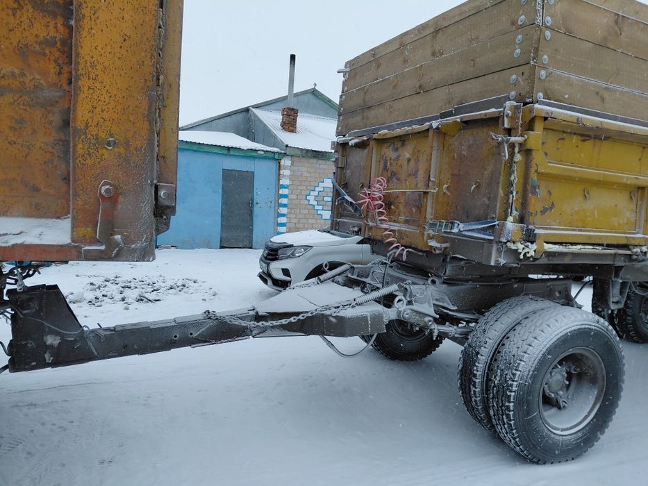 Продам прицеп самосвал