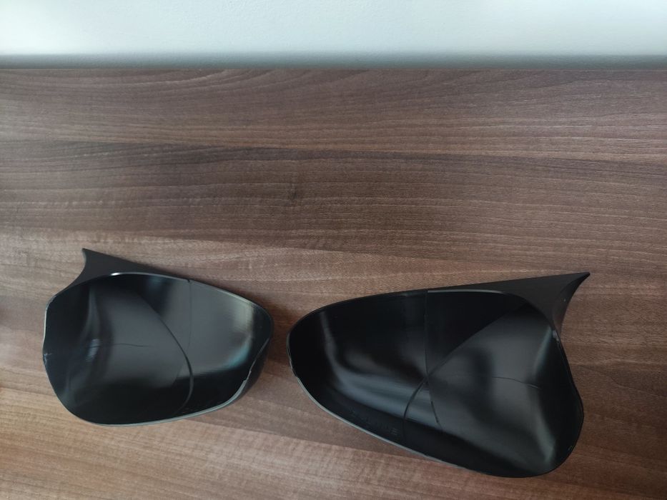 Capace oglinzi Seat Leon 2 MK2 Ibiza 4 MK4 model Batman negru lucios