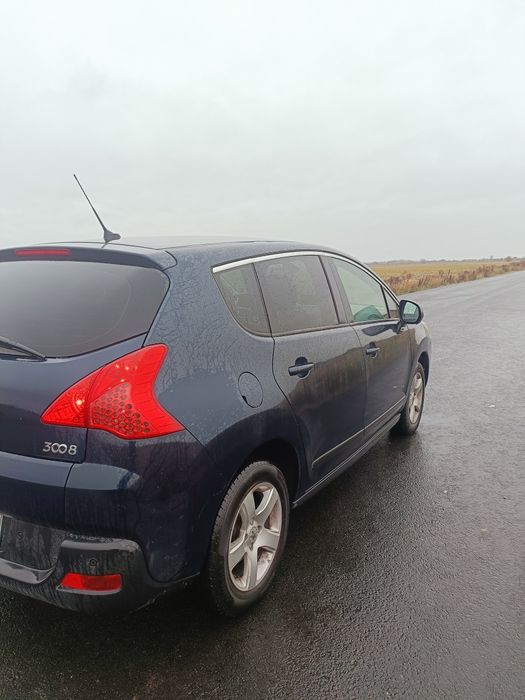 Peugeot 3008 2011 diesel, 2.700 € — imagine 3