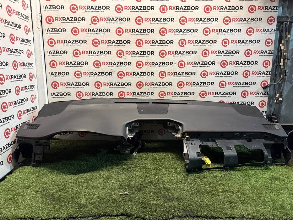 Торпедо, панель на Lexus Nx