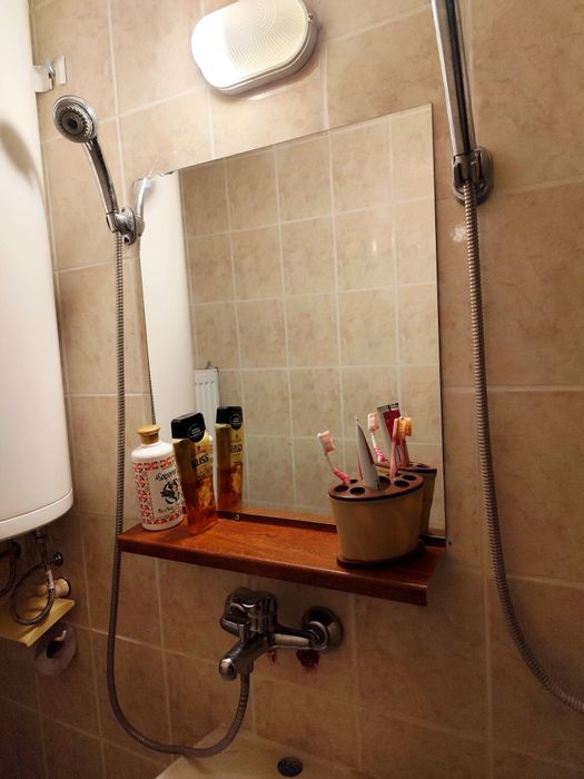 Огледала със дървена рамка,огледало с кант ,за вашият дом или офис