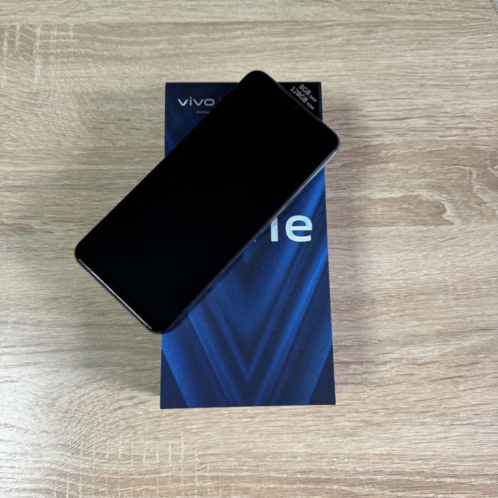 Смартфон Vivo V21e