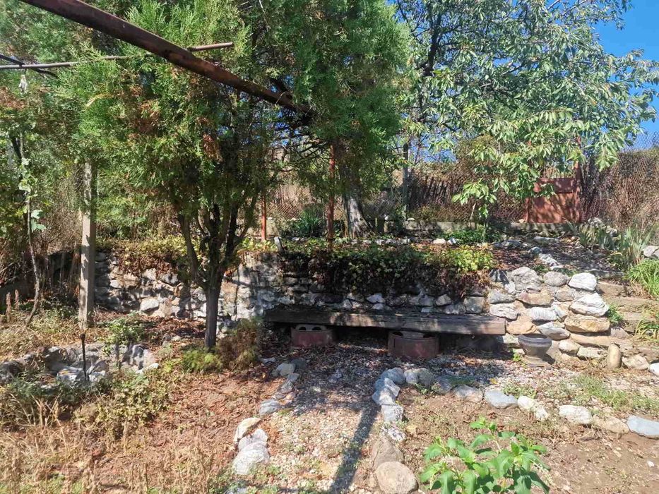 Обзаведена къща в село Блажиево