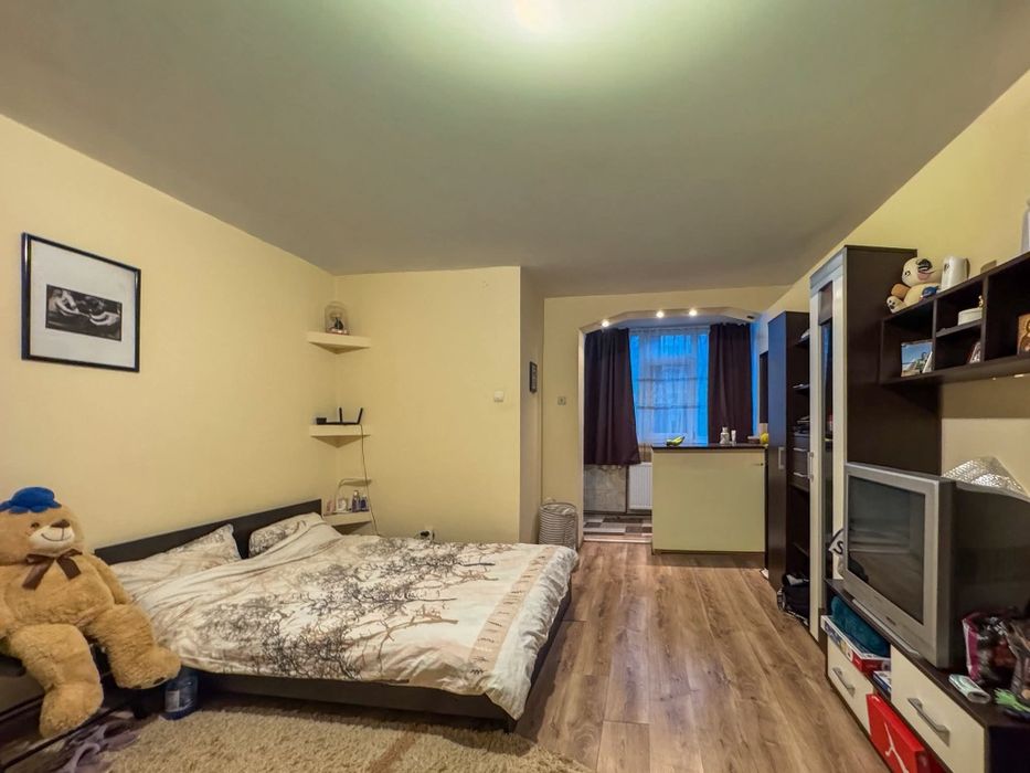 Garsoniera de închiriat