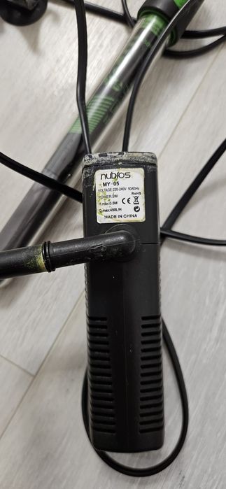 Vând acvariu AQUAEL 20 litri.