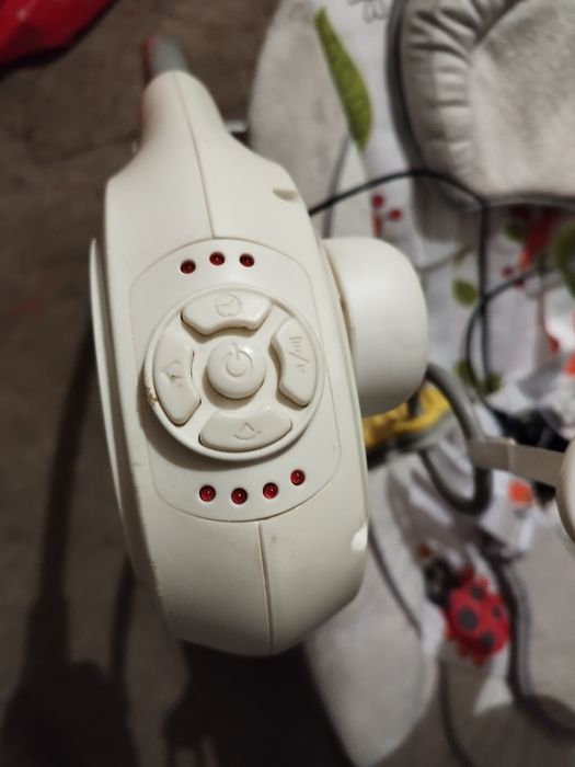 Електрическа бебешка люлка шезлонг Cangaroо.