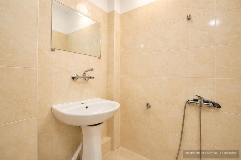 Двустаен апартамент под наем в Център