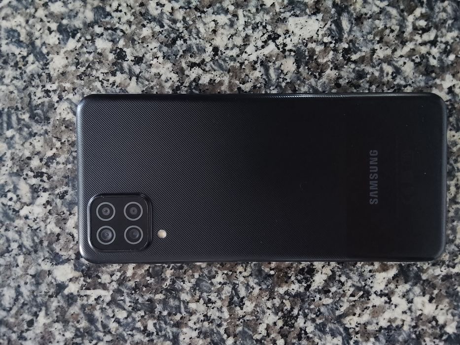 Samsung A 12 smartfon