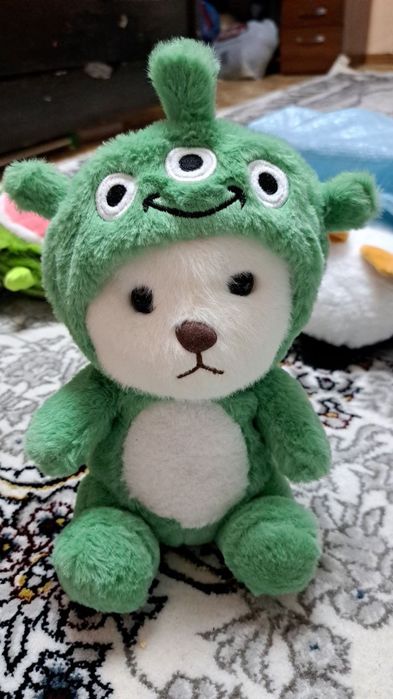 Детские игрушки новые и кинечиский песок