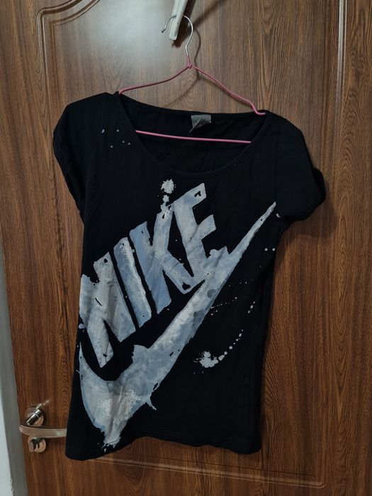 Tricou negru Nike