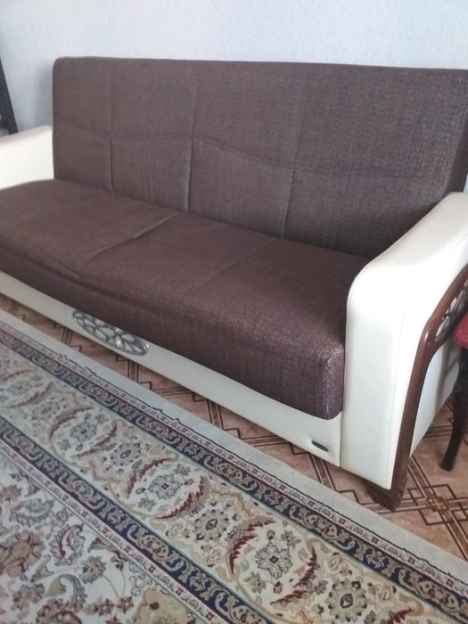 Продам гартинур для гостинной