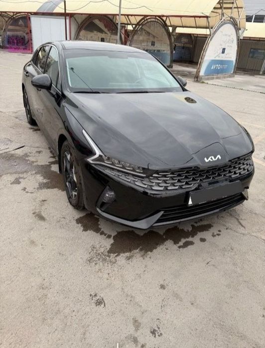 Kia k5.  comfort