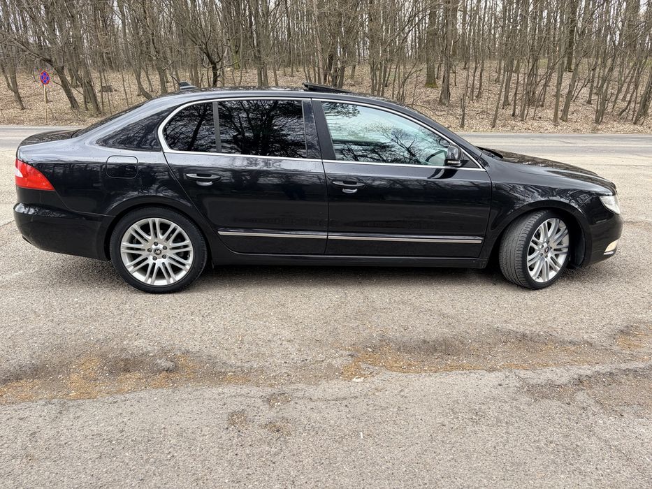 SKODA Superb 2009