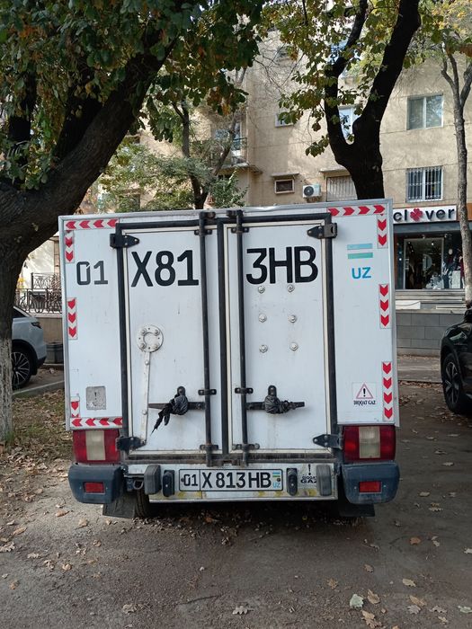 Пикап  Иж  2117 с малым пробегом, отличное состояние