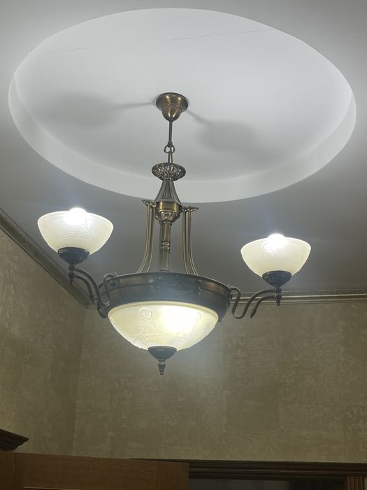 Люстра продается.