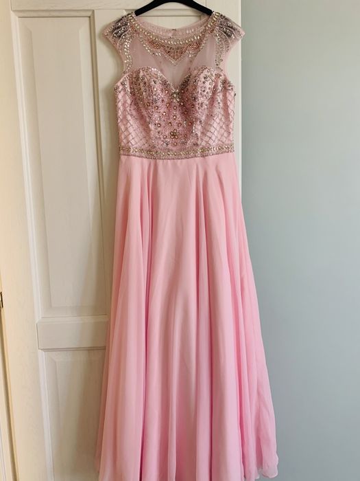 Женские платья