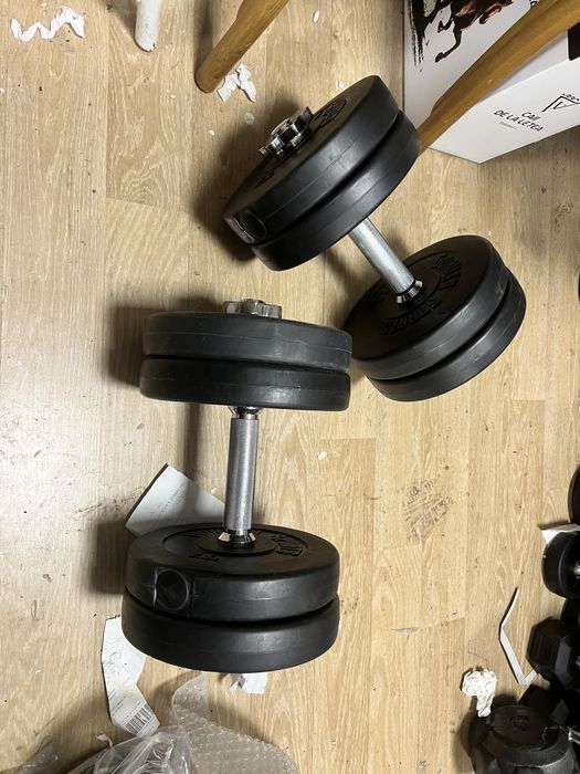 Gantere reglabile noi set 12,5 kg+12,5 kg=25 kg Germany pret 200 ron