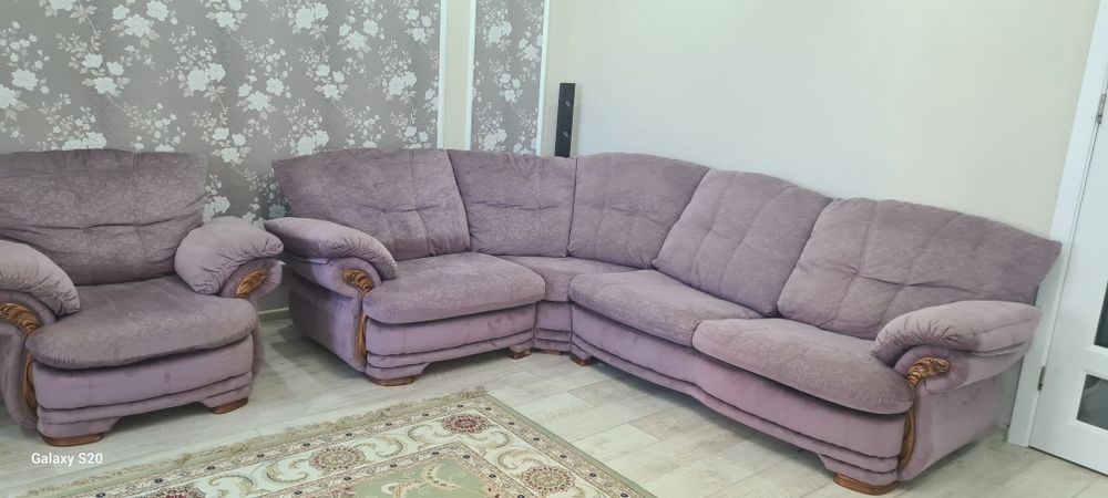 Диван угловой  для гостиной или хола