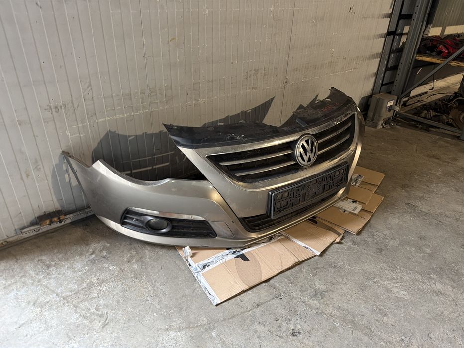 Bara/Spoiler/Masca Grila Vw Passat Cc An 2010 Cu defect