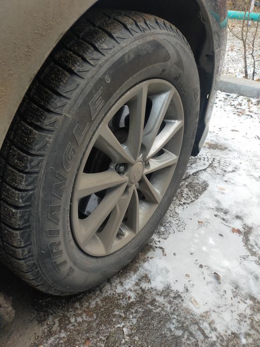 Продам шины автомобиля