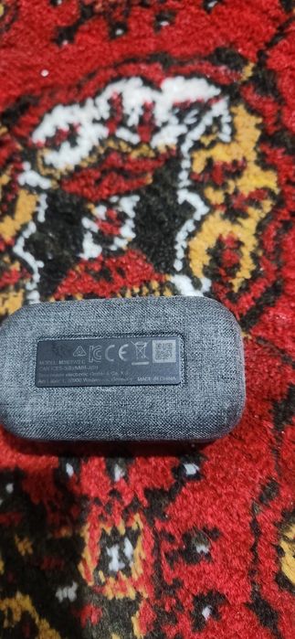 ipad 6 32gb с поддержкой сим картой и Наушники