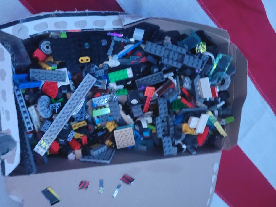 Im selling legos