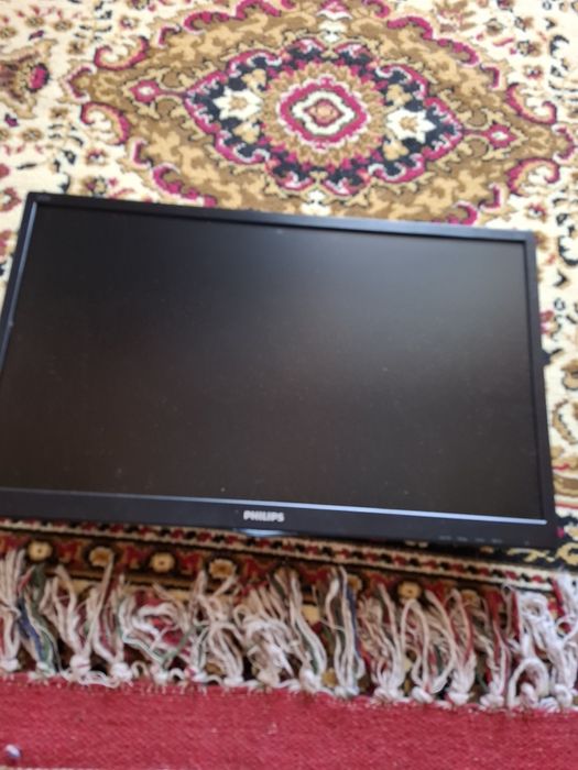 Monitor Philips.