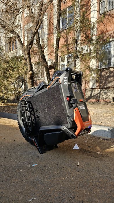 Моноколесо Kingsong F18