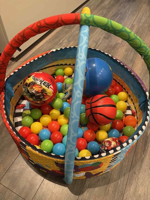 Басейн с топки.