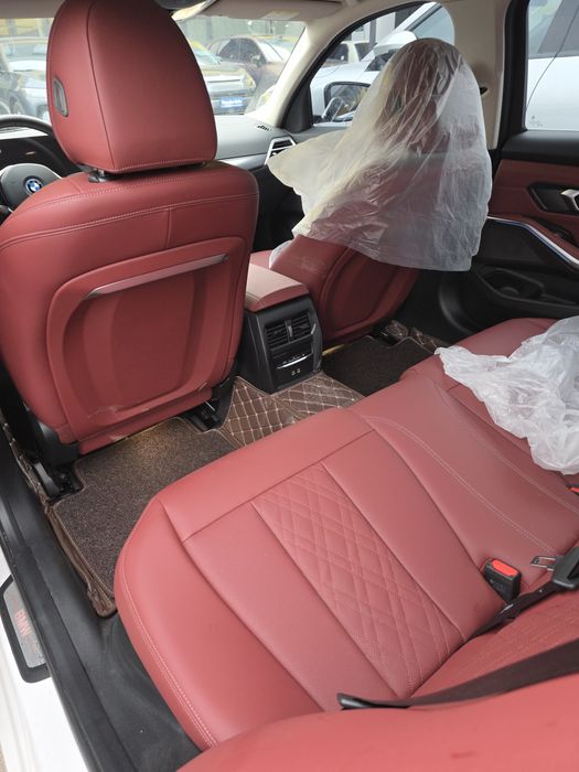 BMW i3 35L eDrive 2025