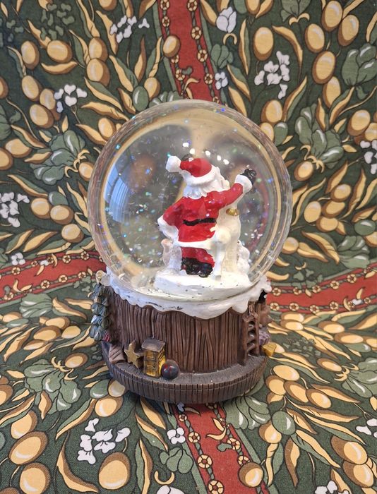 Glob interactiv muzical de Craciun