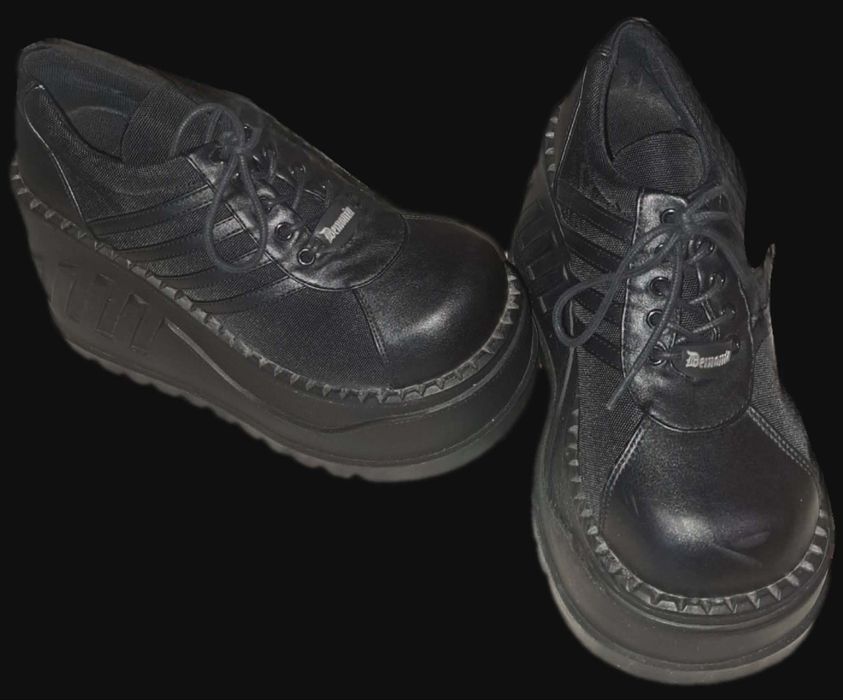 Оригинални готик обувки "Демониа" САЩ