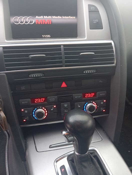 Vând urgent. Audi A6 C6. 2008. 302000 km.