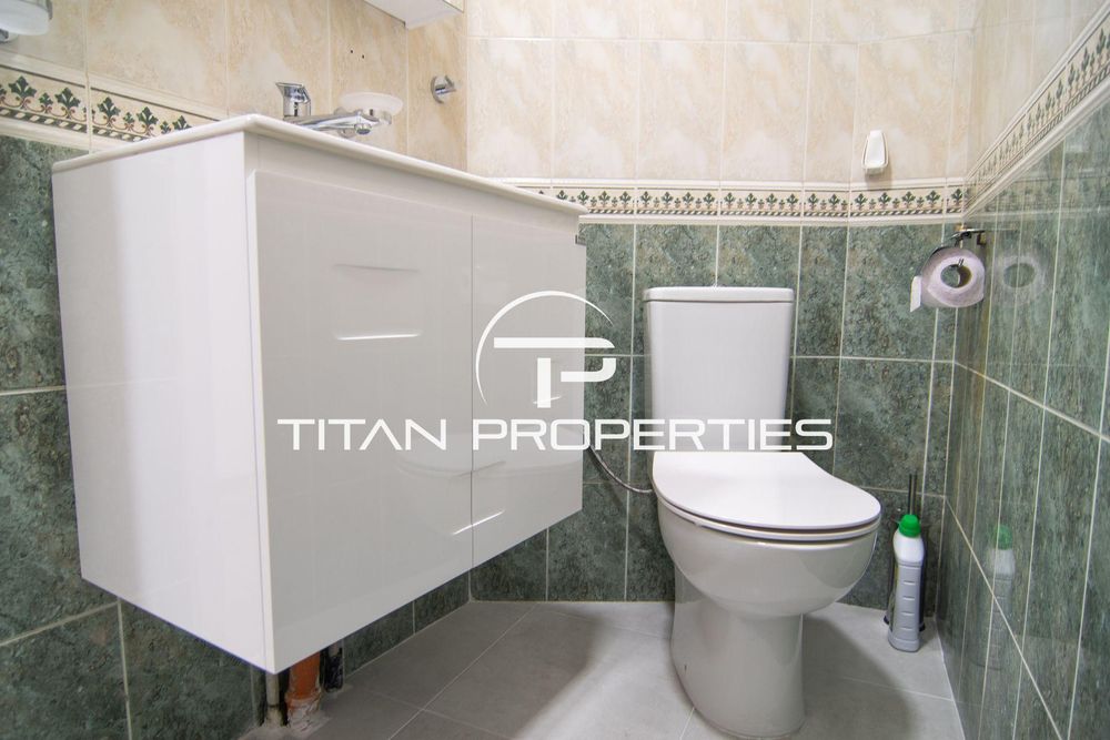 Луксозен тристаен апартамент в Супер Център