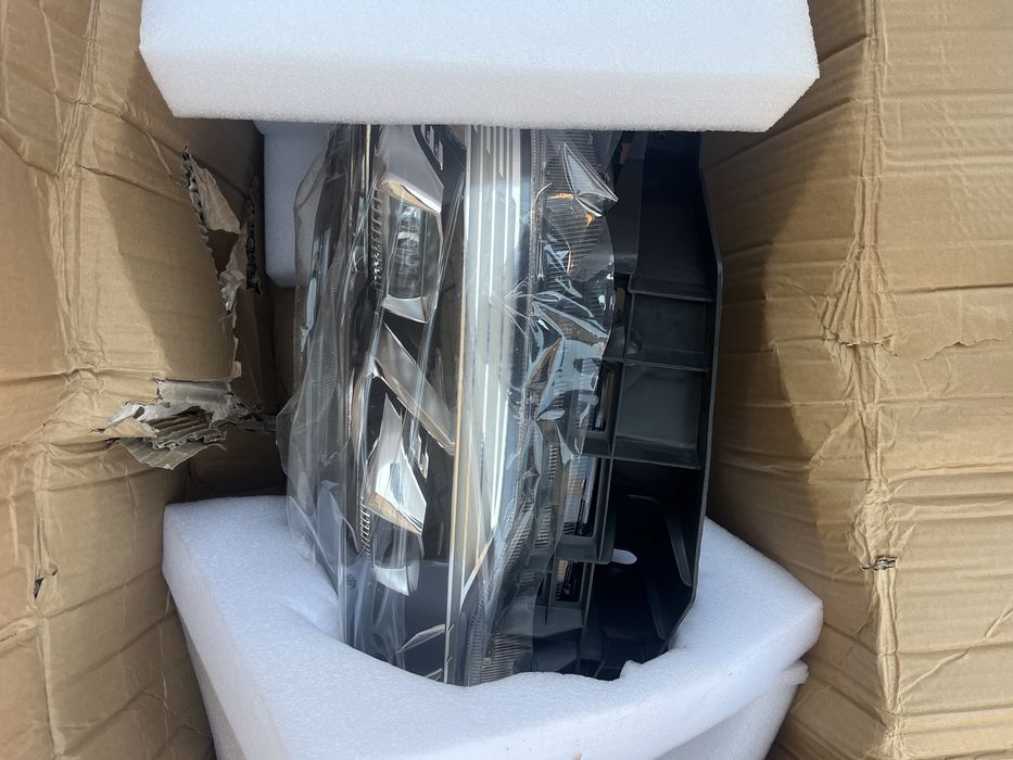 Фара и решетка радиатора на Хавал н 6