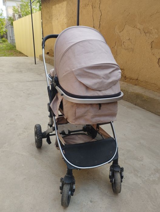 Коляска прогулочная