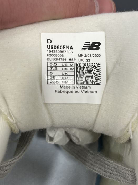 New Balance 9060 - Mărimea 38 - Noi în cutie