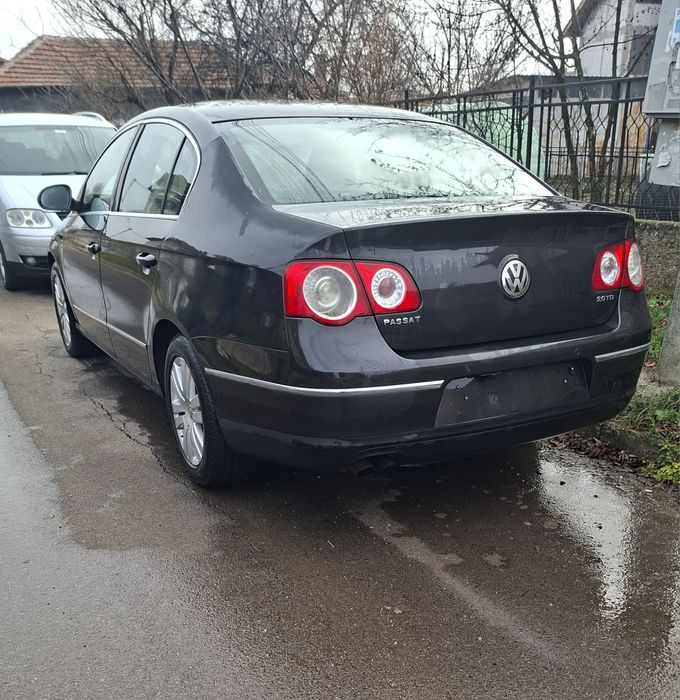 Vw Passat B6 2.0 TDI,  140кс  ЦЯЛ ЗА ЧАСТИ