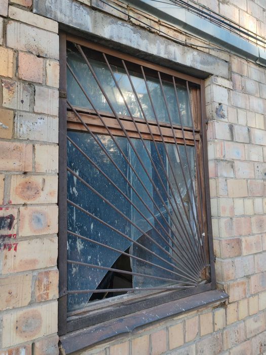 Решётки на окна три штуки