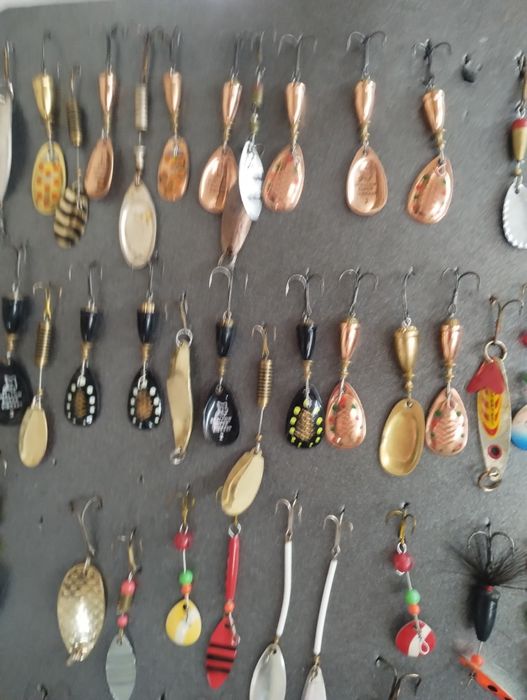 Voblere,lingurite peste 200