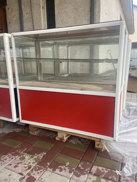 Витрины 5 шт по 15000 тг
